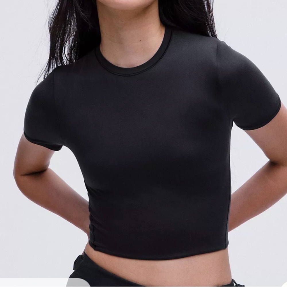 Wundermost Ultra-Soft Nulu Crewneck Cropped T-Shirt